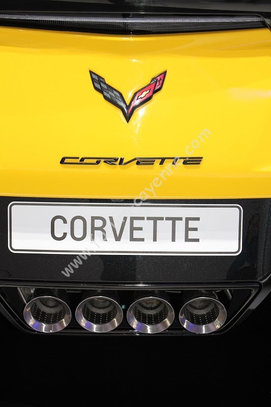 Chevrolet Corvette  (3).JPG
