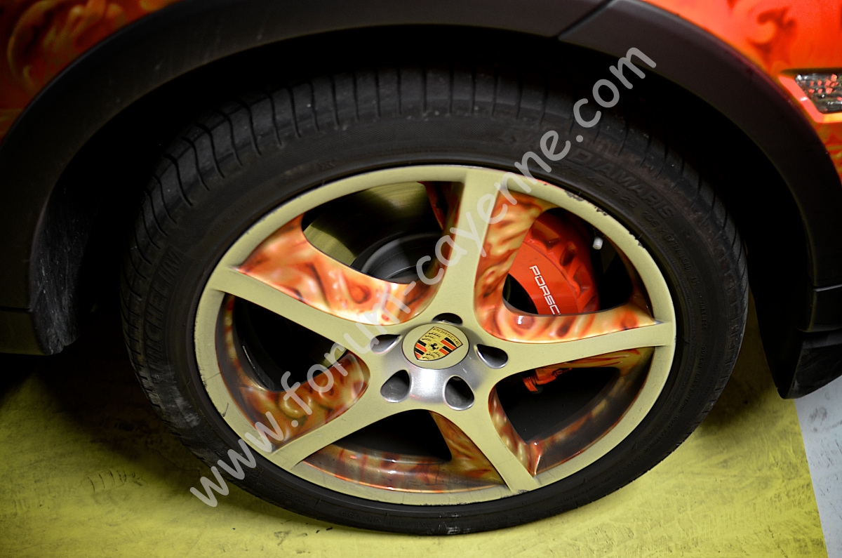 porsche-cayenne-handpaintingc2a9le-tone-5.jpg