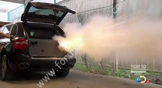 armored-porsche-cayenne-testing-claymore.jpg