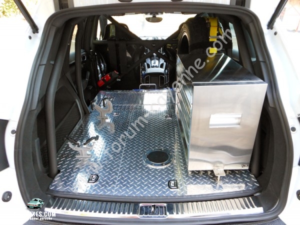 Porsche3.Rogue-958-3-600x450.jpg