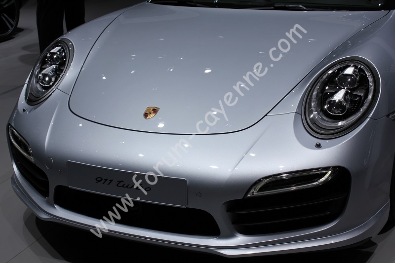 Porsche 911 Turbo  (1).JPG