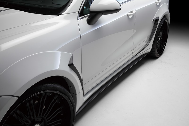 Porsche-Cayenne-II-Black-Bison-Wald-122.jpg