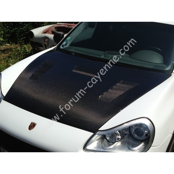 porsche-cayenne-955-957-capot-carbone-look-mansory-2012.jpg