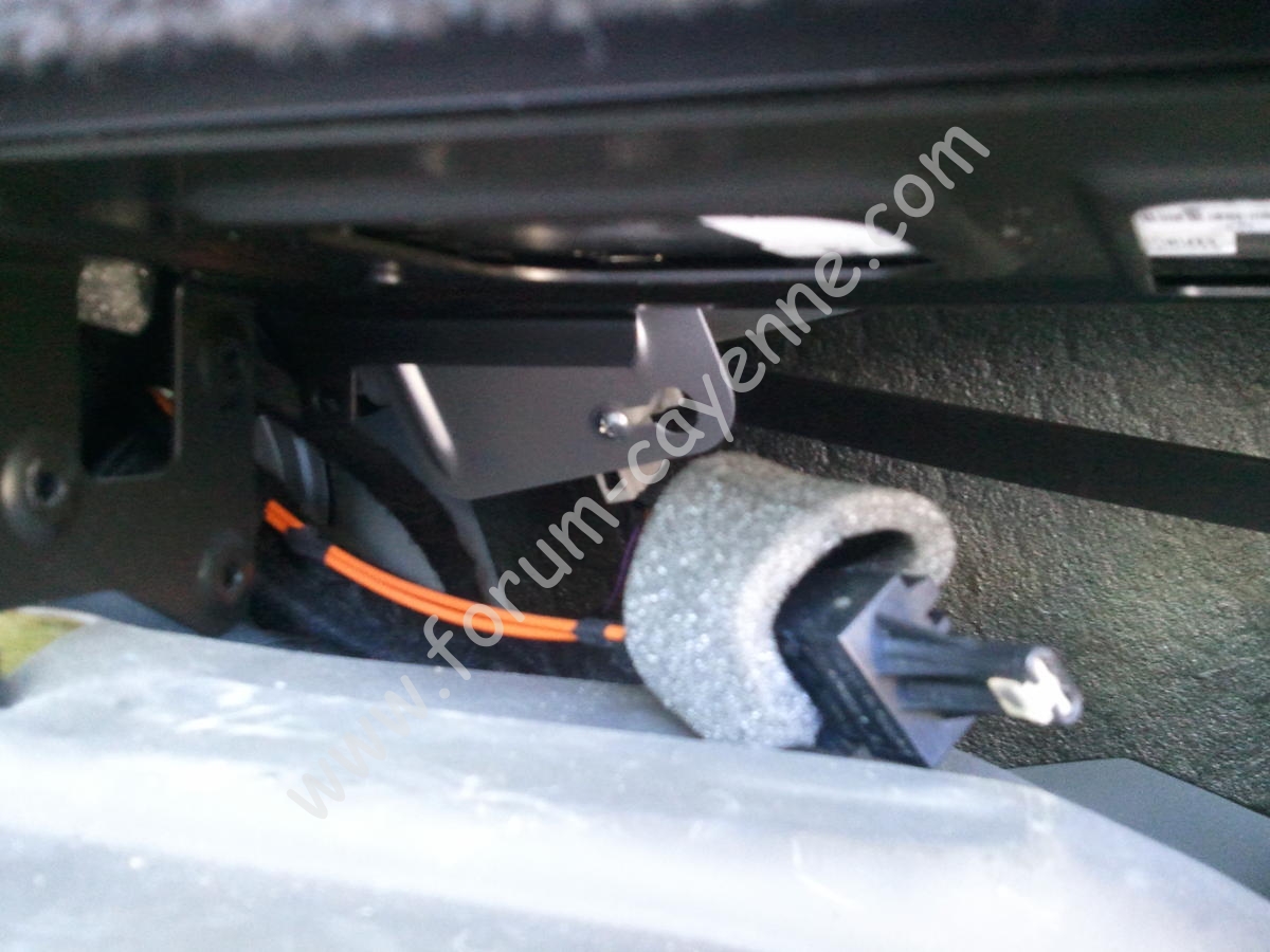 881963d1414624496-what-is-this-cable-bose_cable.jpg
