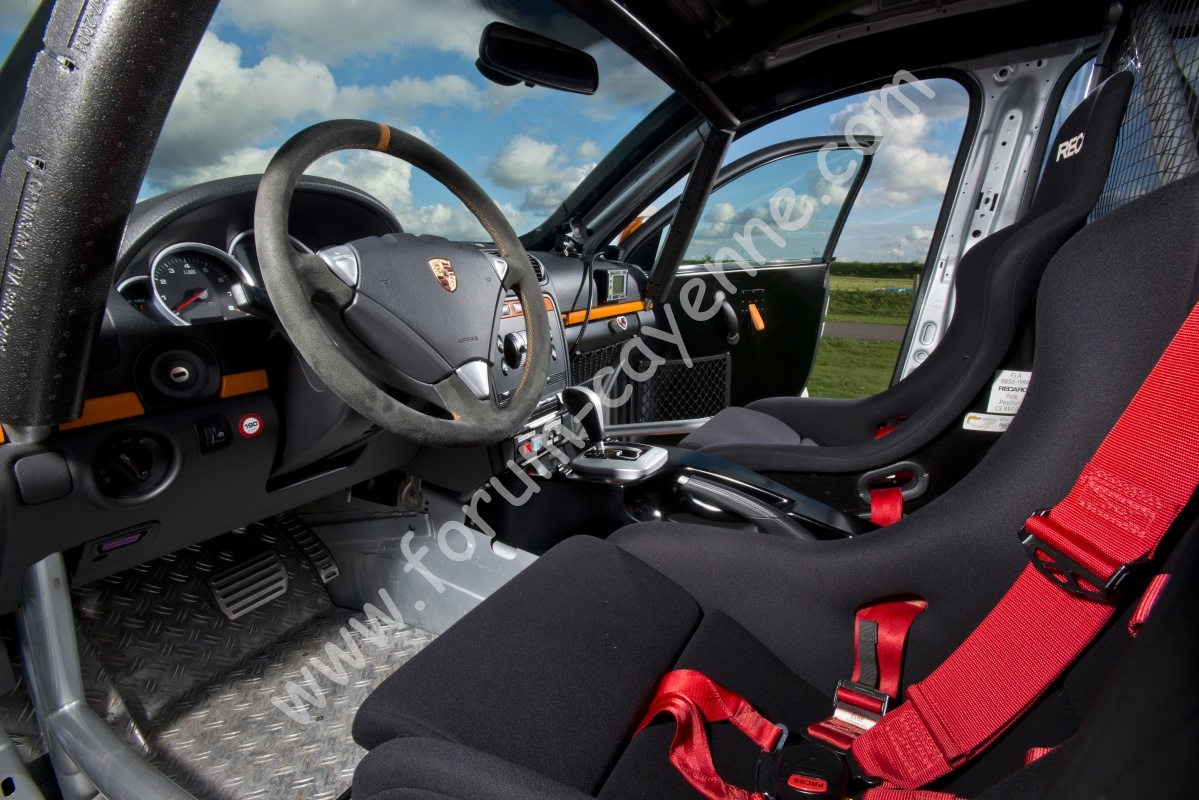 911pw_cayenne_011.jpg