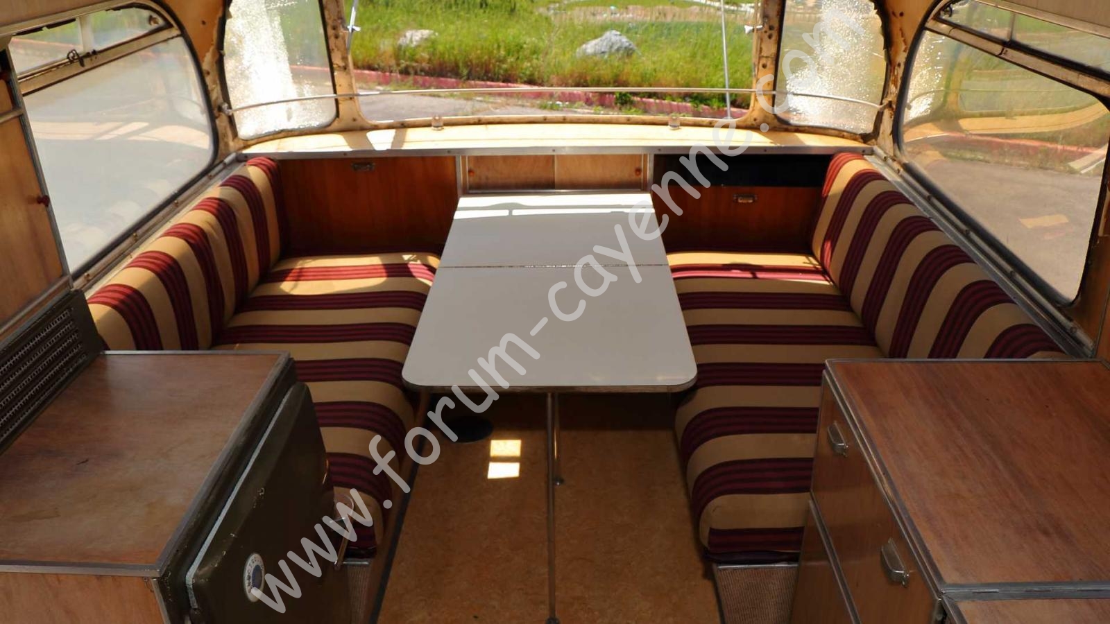 1955-porsche-tempo-mikafa-sport-camper.jpg