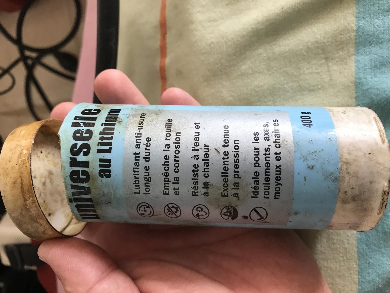 Graisse universelle lithium / 2CF28F28-5D0D-418A-9D27-A76810275857.jpeg 2CF28F28-5D0D-418A-9D27-A76810275857.jpeg