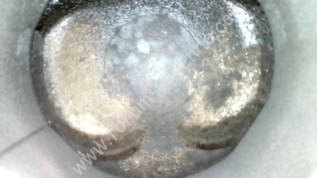 Porsche Cayenne S 955 - FL-004-KH - Prise Compressions 2024.04.15 - Cylindre 7 - Endoscope 003.JPG